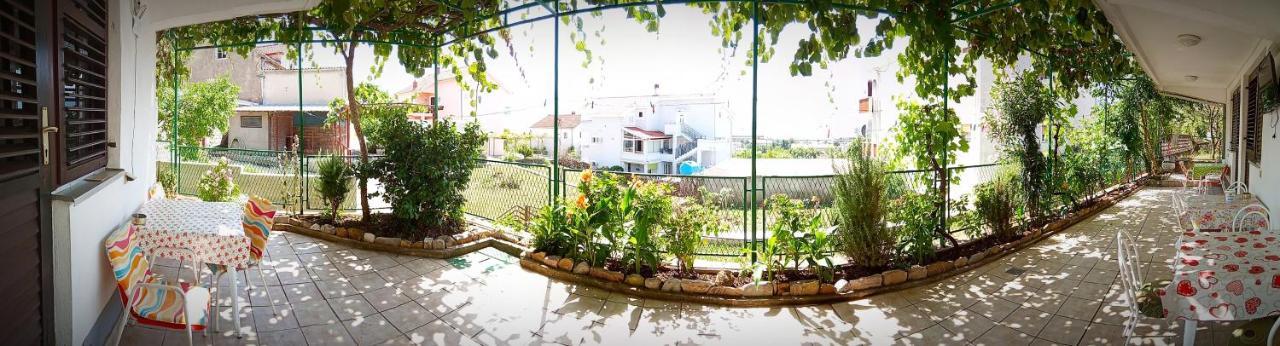 Vila Umicevic Hotel Bijela Buitenkant foto